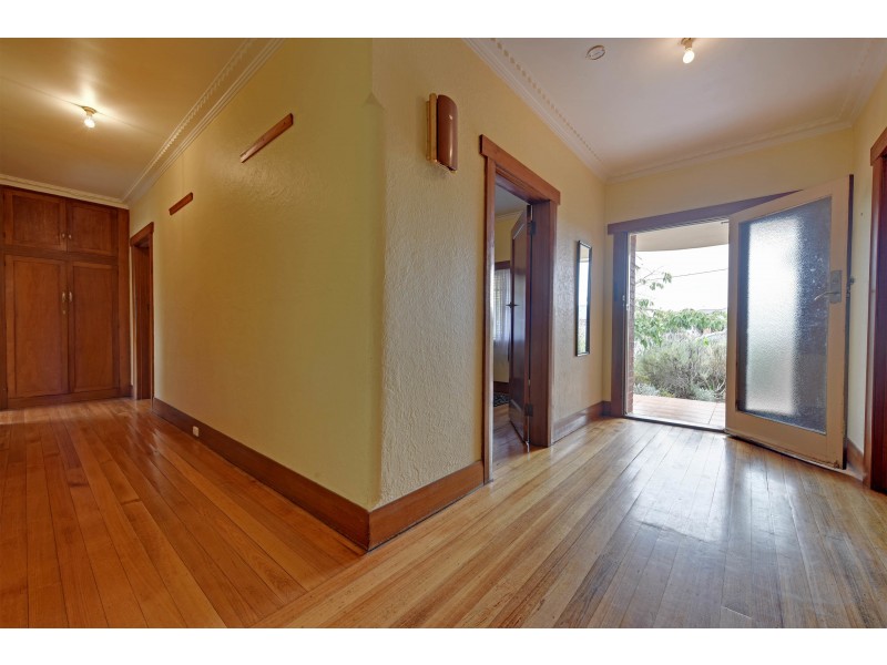 5 Clarke Street, Ulverstone TAS 7315