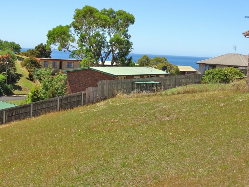 53 South Road, Penguin TAS 7316