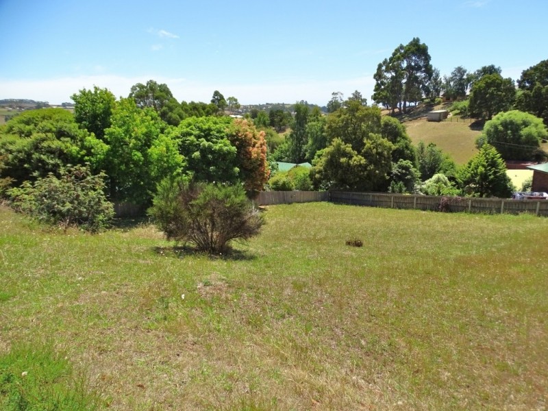 53 South Road, Penguin TAS 7316