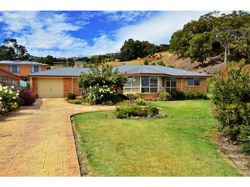 13 Jerling Street, West Ulverstone TAS 7315