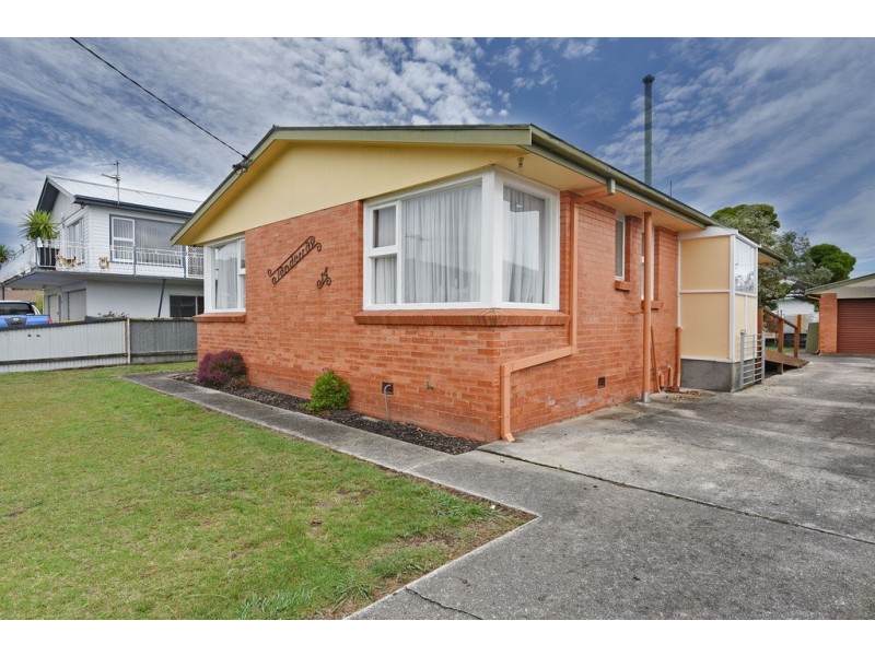 14 Nichols Street, Ulverstone TAS 7315