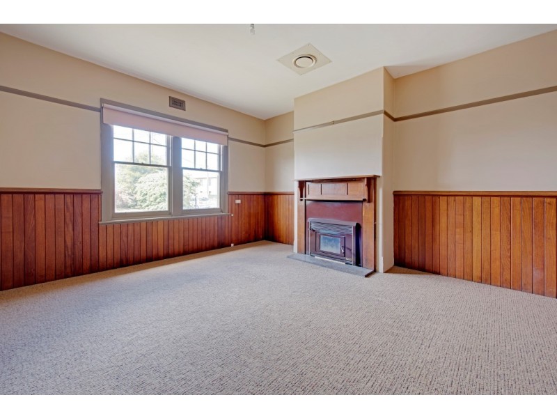 25 Queen Street, West Ulverstone TAS 7315