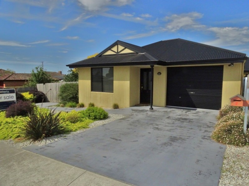 2 Rowland Avenue, Ulverstone TAS 7315