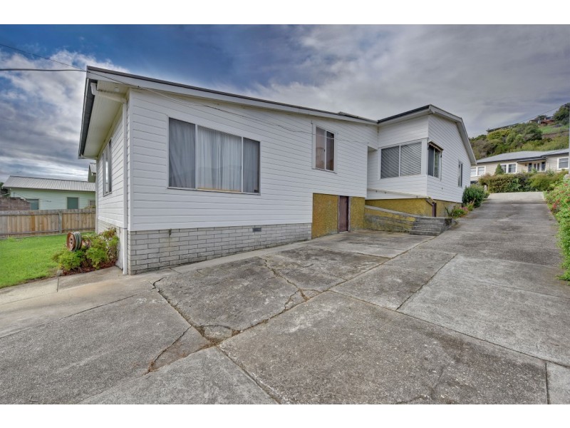 39 William Street, Ulverstone TAS 7315