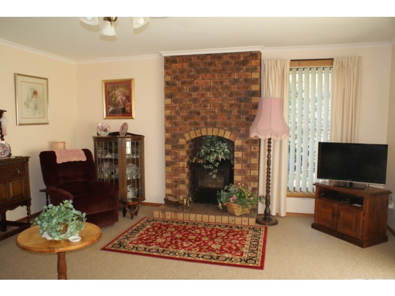 2/25 Amherst Street, West Ulverstone TAS 7315