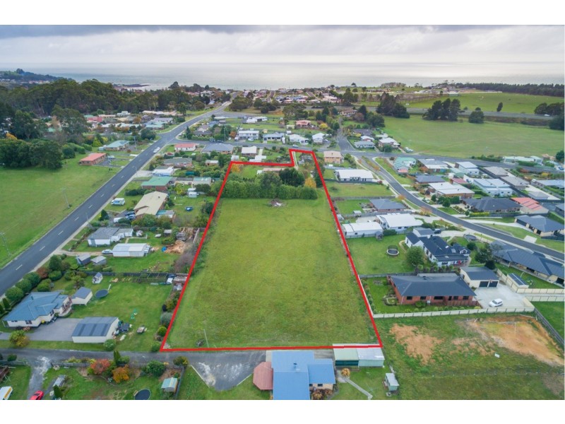 112 South Road, Penguin TAS 7316