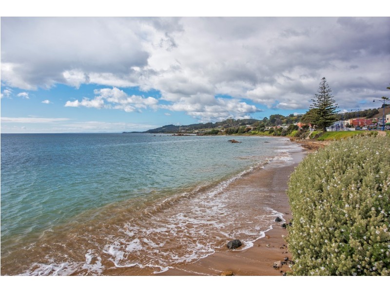 54a Main Road, Penguin TAS 7316