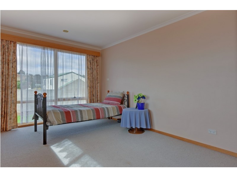 54a Main Road, Penguin TAS 7316