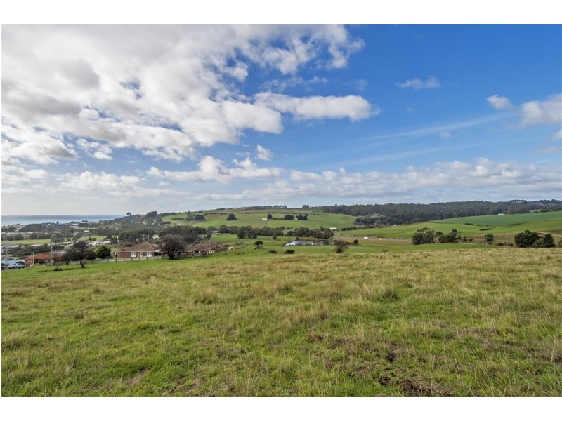 . Trevor Street, Ulverstone TAS 7315