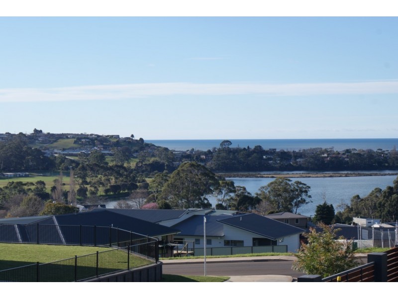 1 Moonbeam Place, Ulverstone TAS 7315