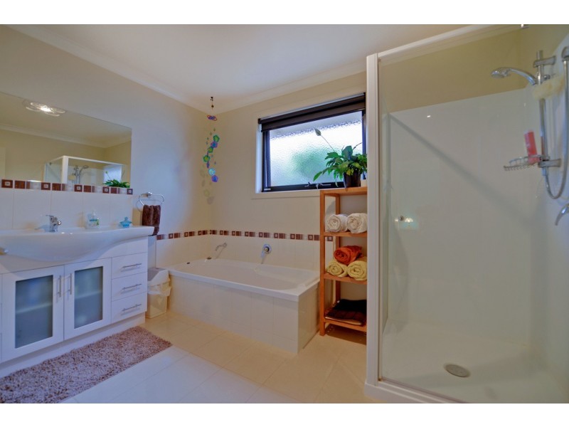 4 Whitegum Way, Turners Beach TAS 7315