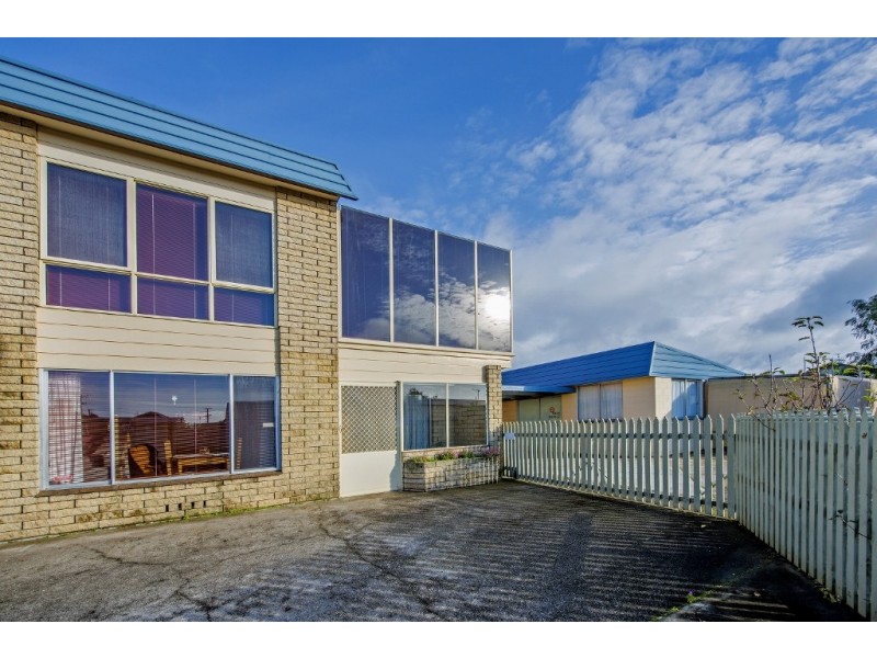 Unit 5/ 65 Queen Street, West Ulverstone TAS 7315