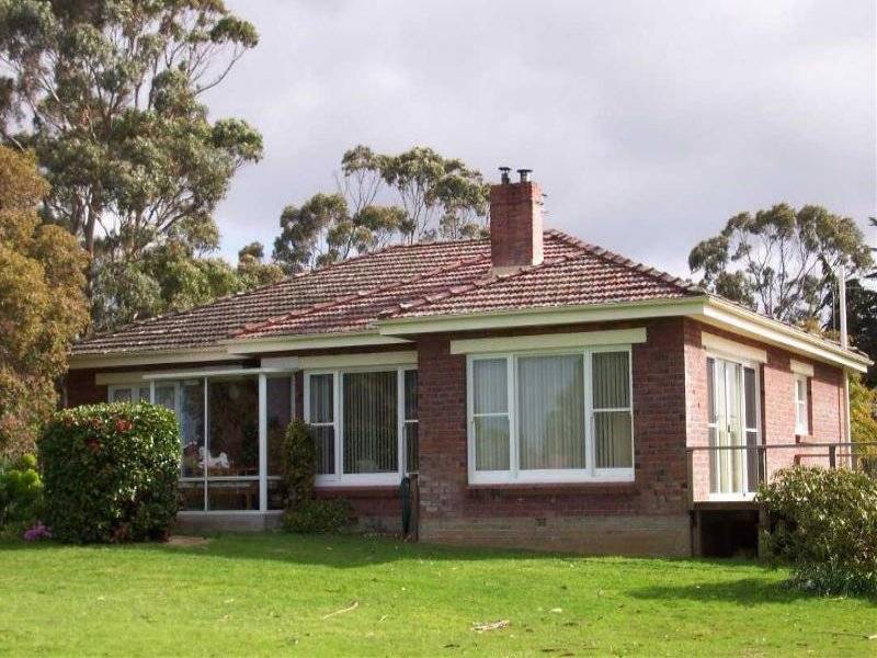 187 Old Bass Highway, Wynyard TAS 7325