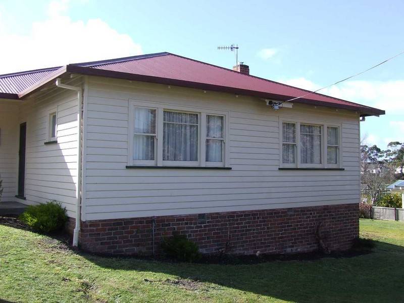 7 Simpson Street, Somerset TAS 7322
