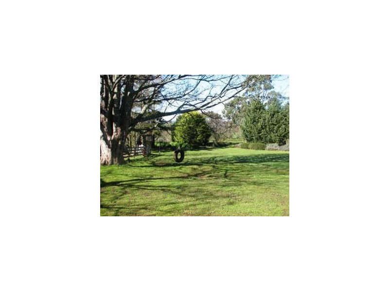 16901 Bass Highway, Flowerdale TAS 7325