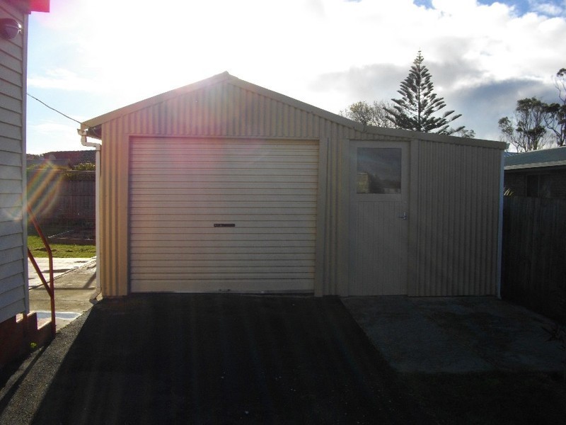 15 Jenner Street, Wynyard TAS 7325