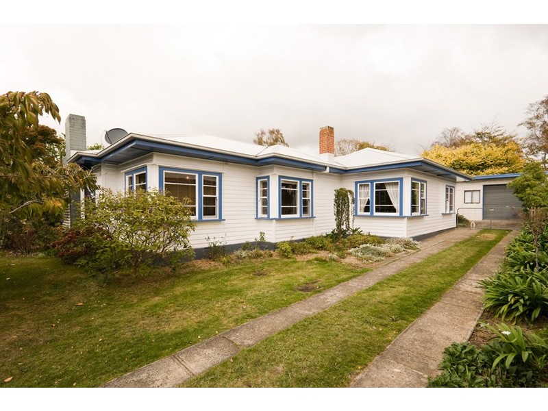 10 Saunders Street, Wynyard TAS 7325