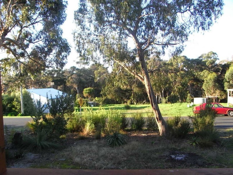 18 Kenelm Avenue, Sisters Beach TAS 7321