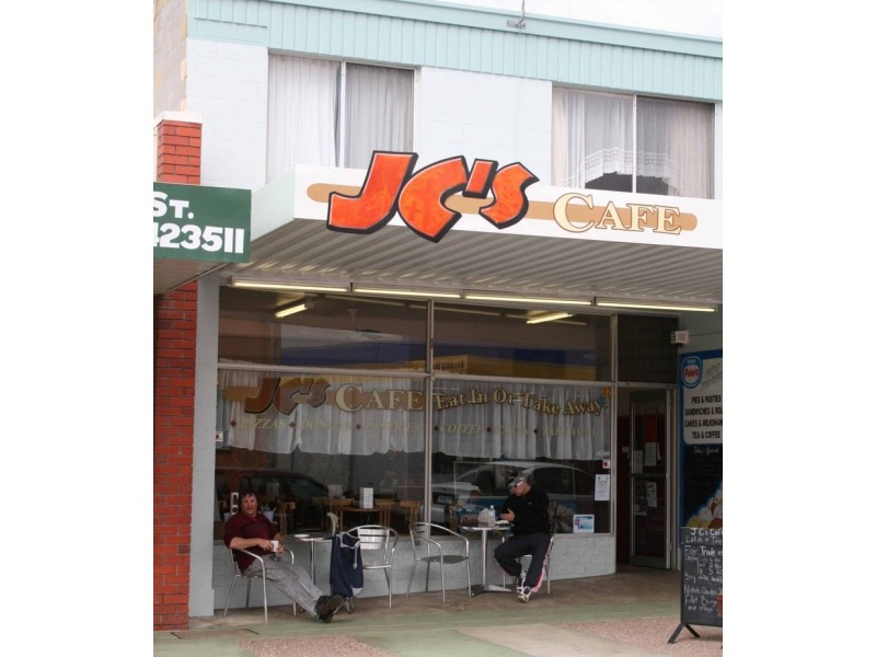 32 Goldie Street, Wynyard TAS 7325