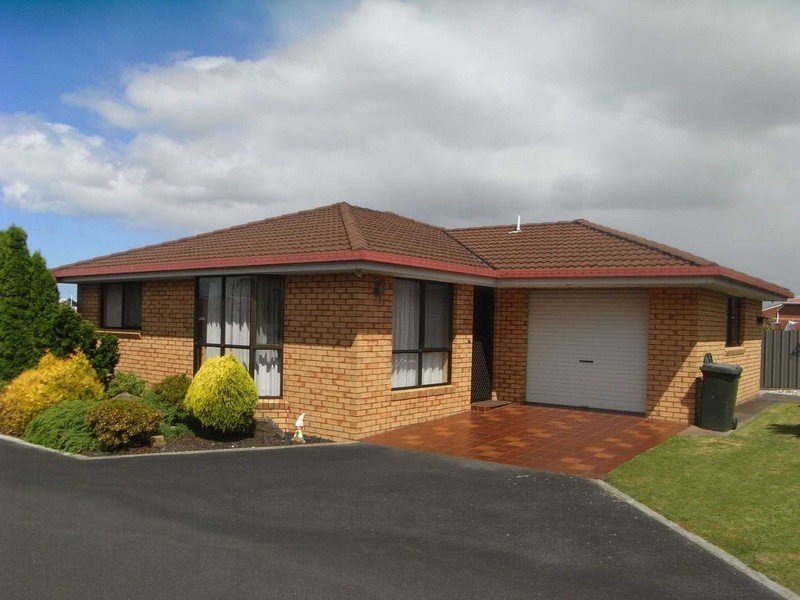 Unit 2/31 Saunders Street, Wynyard TAS 7325