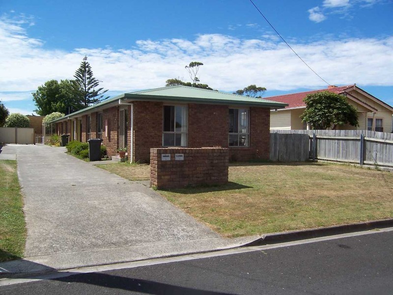 Unit 1/13 Jenner Street, Wynyard TAS 7325