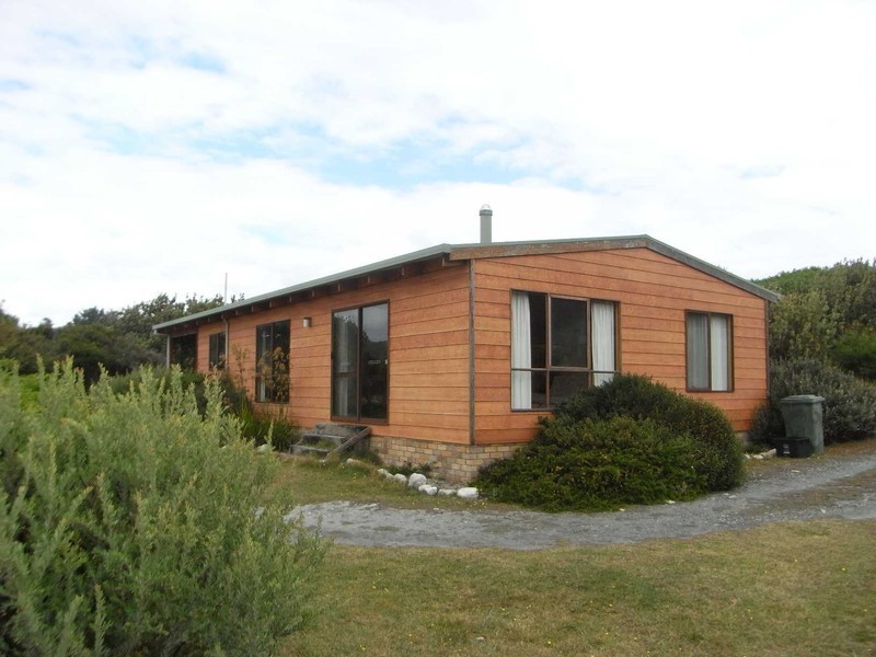 Sisters Beach TAS 7321