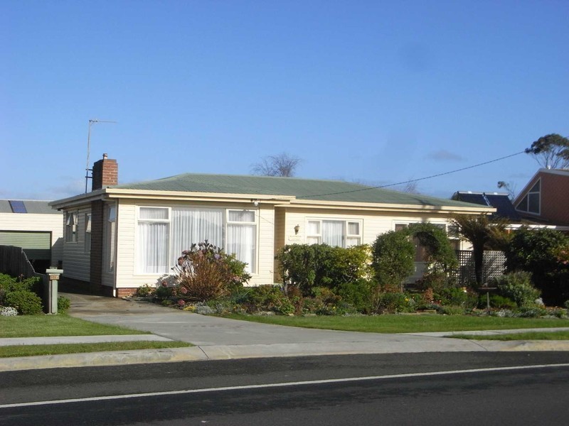109 Old Bass Highway, Wynyard TAS 7325