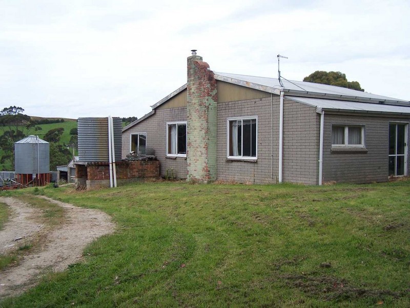 16826 Bass Highway, Wynyard TAS 7325