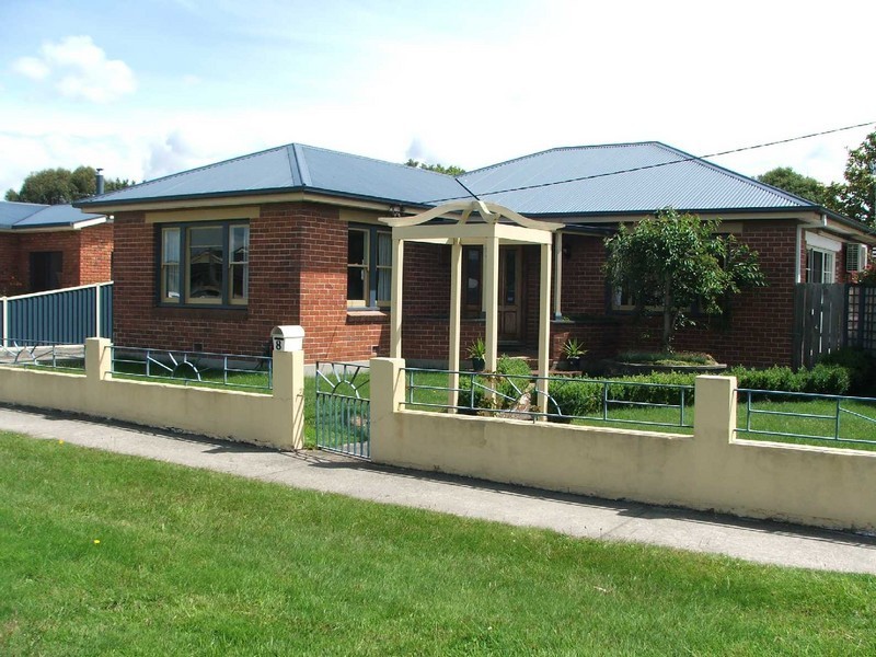 8 Church Street, Wynyard TAS 7325