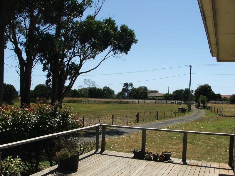 187 Old Bass Highway, Wynyard TAS 7325