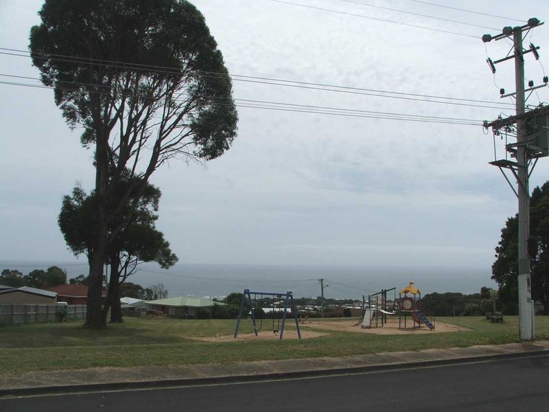 12 Oonah Street, Somerset TAS 7322