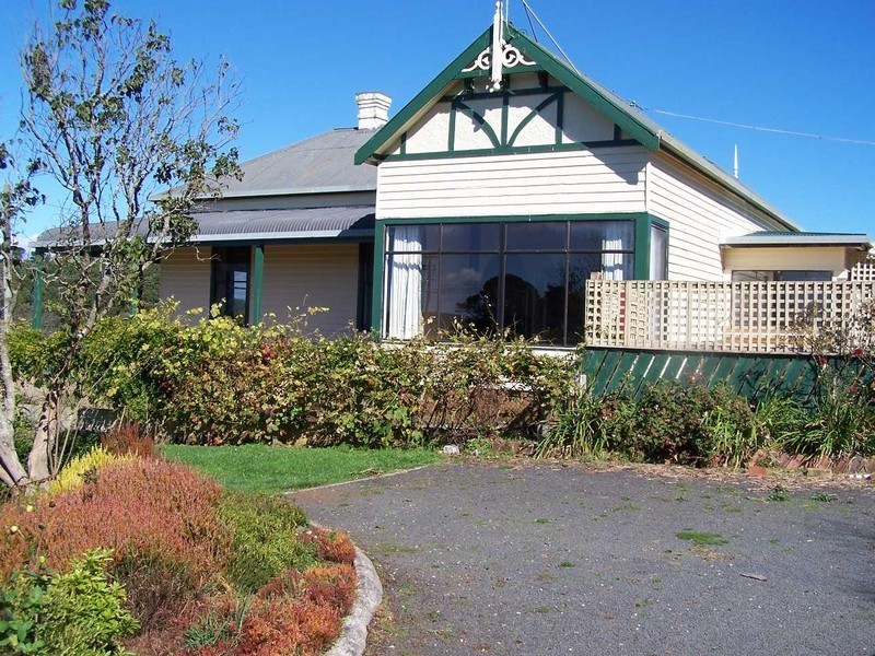 9 Takone Road, Yolla TAS 7325