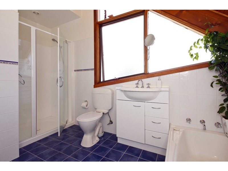 107 Old Bass Highway, Wynyard TAS 7325