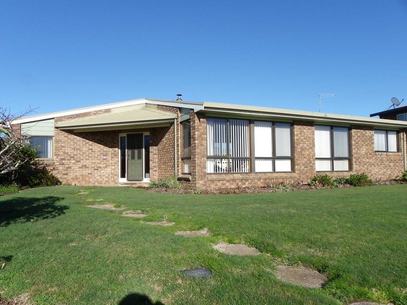111 Old Bass Highway, Wynyard TAS 7325