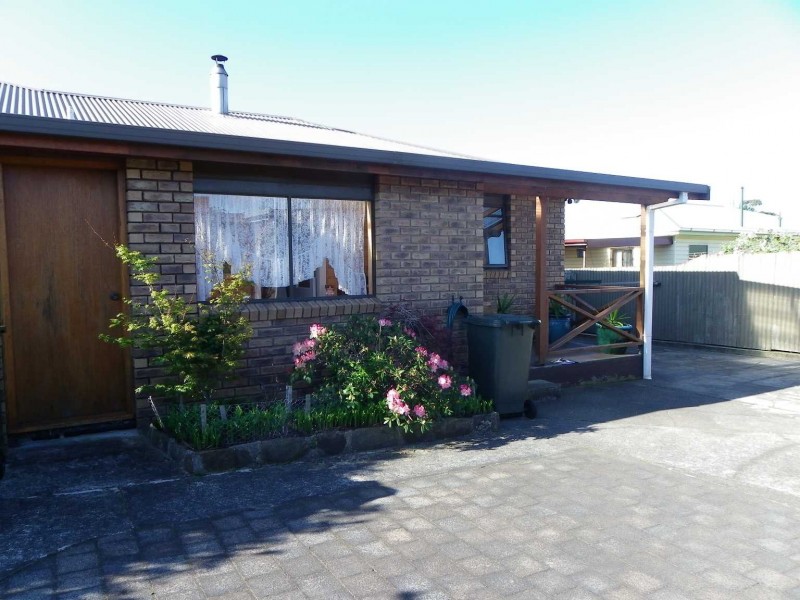 11 Athol Street, Somerset TAS 7322