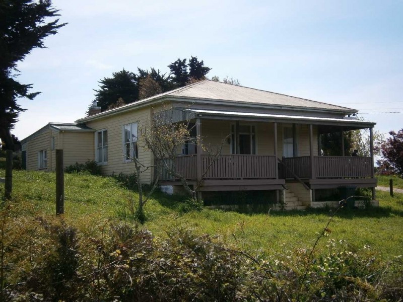 17454 Bass Highway, Wynyard TAS 7325