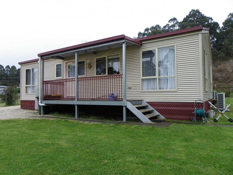 1 Henry Street, Somerset TAS 7322