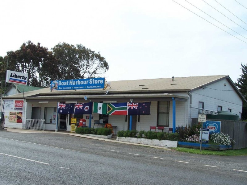 17382 Bass Highway, Boat Harbour TAS 7321