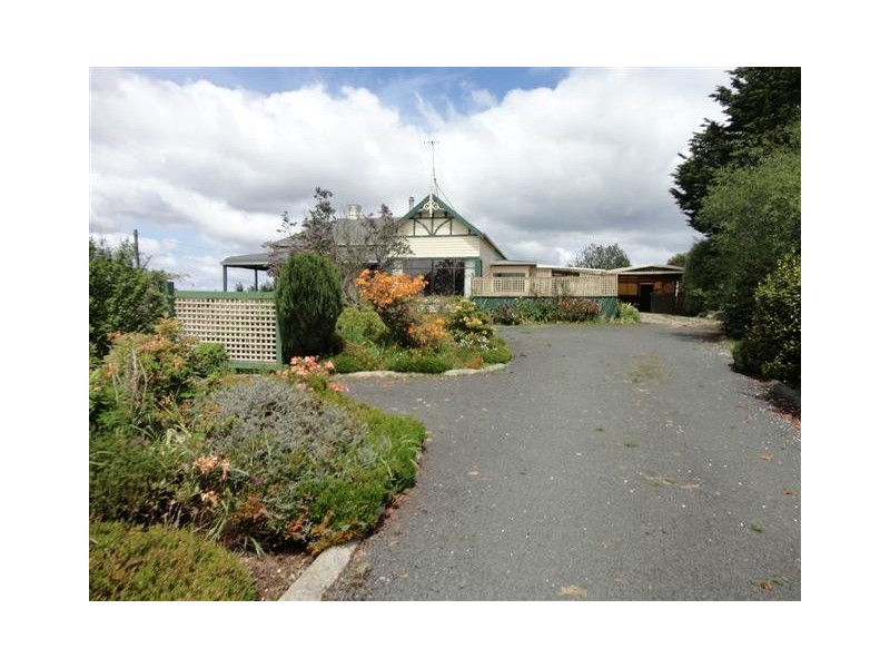 9 Takone Rd, Yolla TAS 7325