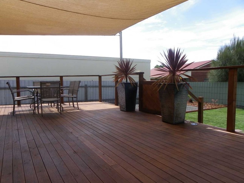 8 Rees Street, Wynyard TAS 7325