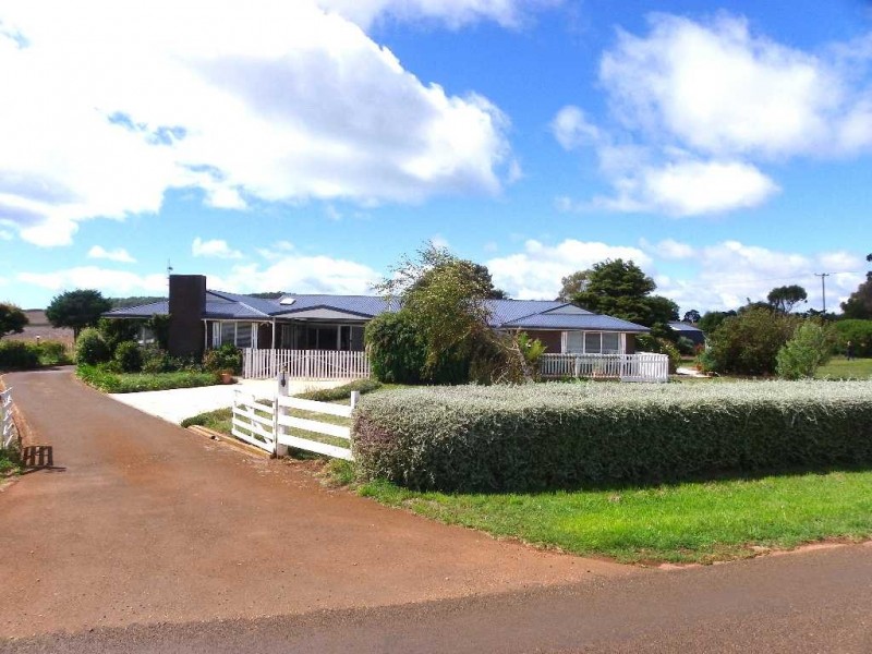 248 Tollymore Road, Table Cape TAS 7325