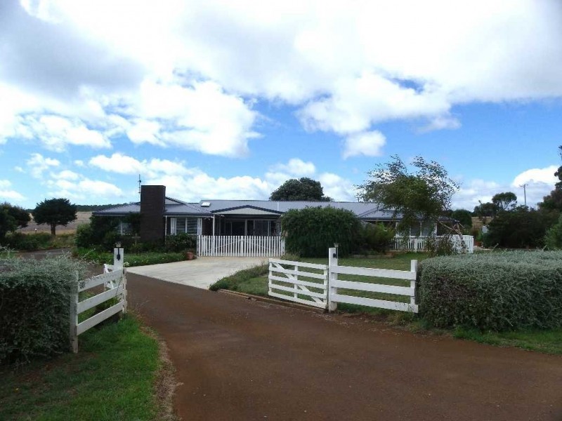 248 Tollymore Road, Table Cape TAS 7325