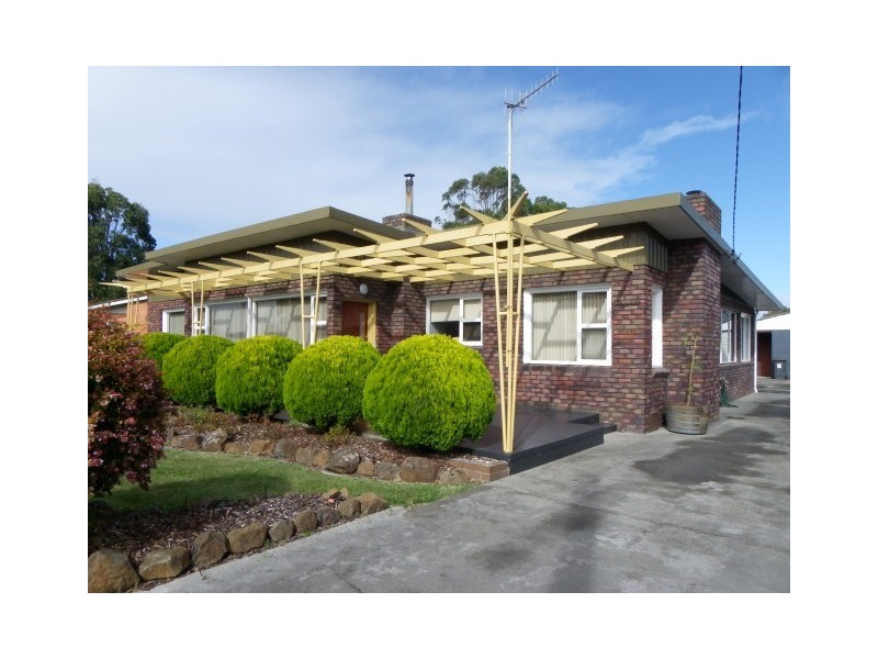 18 Austin Street, Wynyard TAS 7325