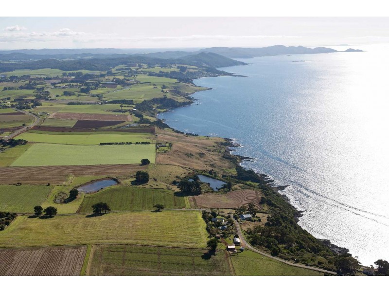 512 Tollymore Road, Table Cape TAS 7325