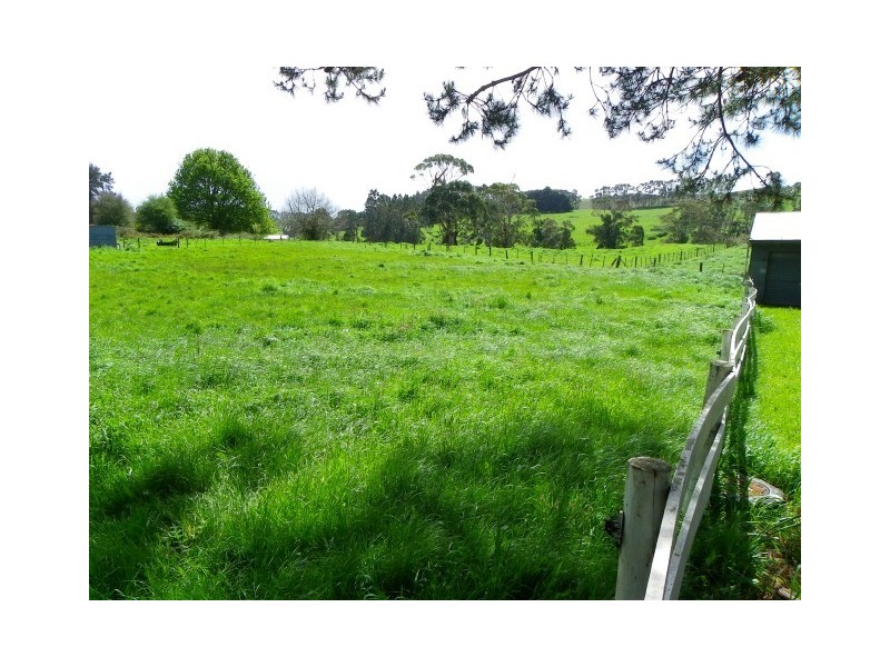 16796 Bass Highway, Flowerdale TAS 7325