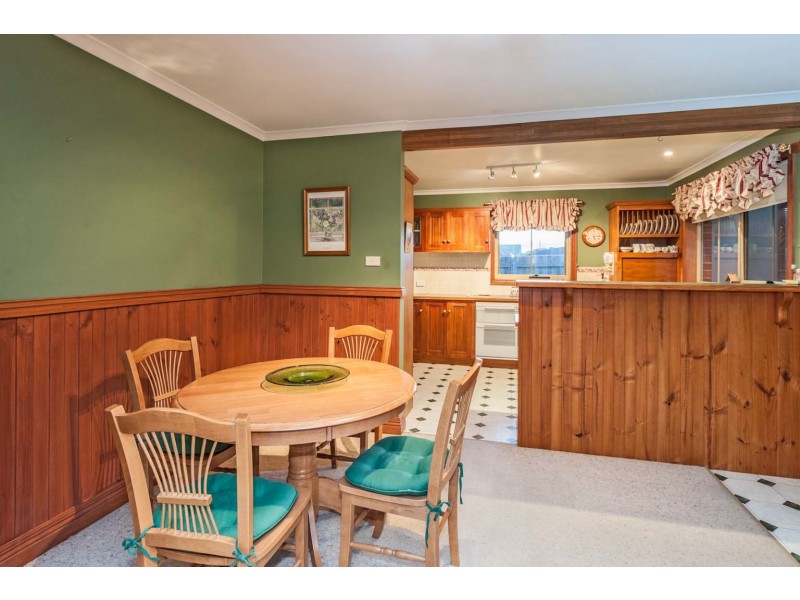 16 Golf Links Road, Wynyard TAS 7325