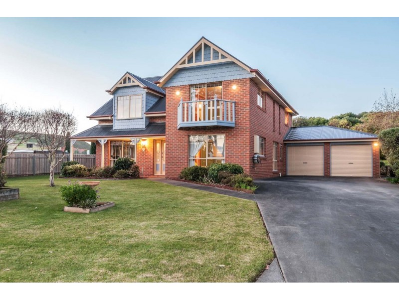 16 Golf Links Road, Wynyard TAS 7325