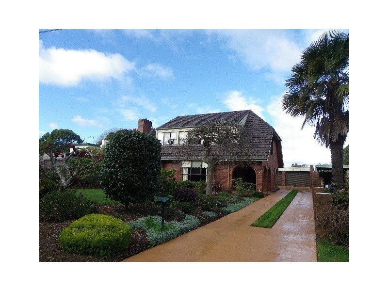 18 Esplanade, Wynyard TAS 7325