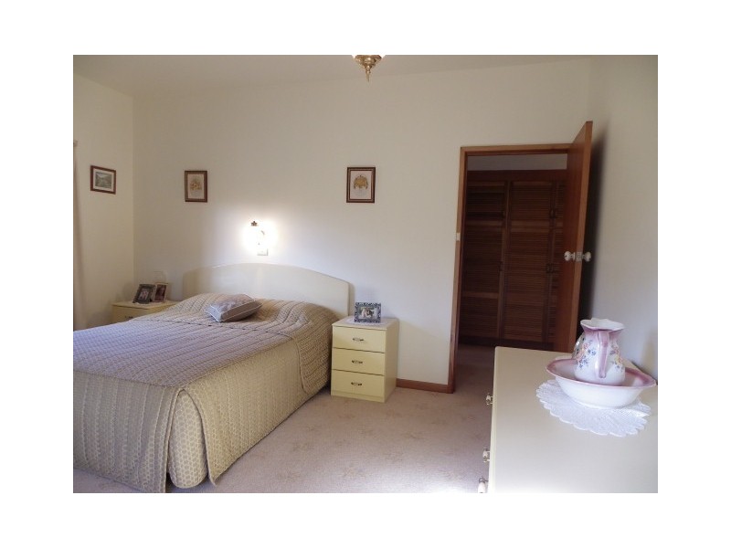 18 Esplanade, Wynyard TAS 7325