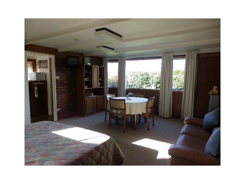 18 Esplanade, Wynyard TAS 7325